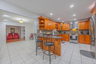 Country Living at its finest- Large, well appointed home located - photo 8