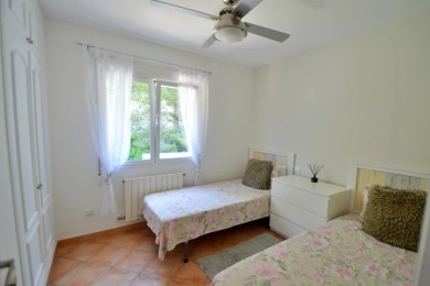 Luxury 4 bedroom villa with pool located in Javea - photo 14