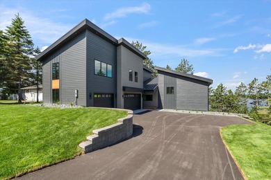 There are a handful of properties on Gull Lake where the setting - photo 4