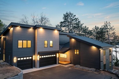 There are a handful of properties on Gull Lake where the setting - photo 5