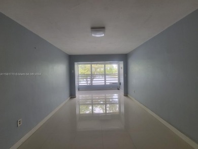 (private lake, pond, creek) Condo For Sale in Miami Florida