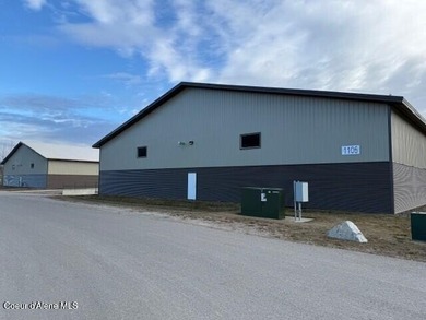 This 48,000 SqFt warehouse building is in excellent condition - photo 2