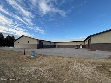 This 48,000 SqFt warehouse building is in excellent condition - photo 4