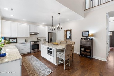 Back on the market due to Buyer's financing! Beautiful 4-bedroom - photo 13