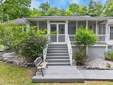 COUNTRY CHARM MEETS MODERN COMFORT IN THIS INVITING FARMHOUSE - photo 3