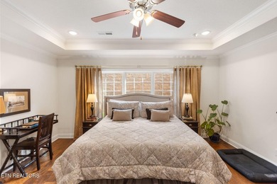 Back on the market due to Buyer's financing! Beautiful 4-bedroom - photo 16