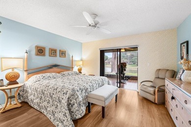 Lovely 2 beds/2 bath villa in beautiful gated 55+ Whisper Walk! - photo 16