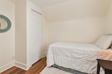 Stunning remodeled home, move right in and enjoy having all of - photo 26