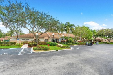 Lovely 2 beds/2 bath villa in beautiful gated 55+ Whisper Walk! - photo 29