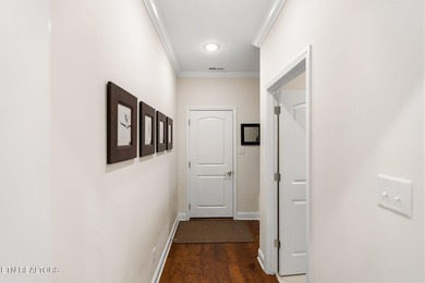Back on the market due to Buyer's financing! Beautiful 4-bedroom - photo 36