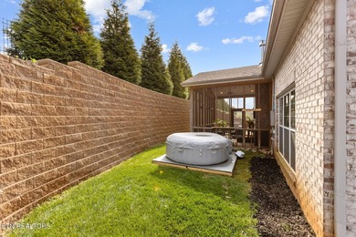 Back on the market due to Buyer's financing! Beautiful 4-bedroom - photo 39
