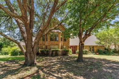 Joe Pool Lake Home For Sale in Cedar Hill Texas