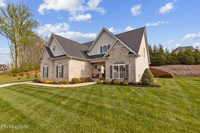 Back on the market due to Buyer's financing! Beautiful 4-bedroom - photo 47