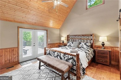 *Escape to your private sanctuary in Blue Ridge! This sprawling - photo 3