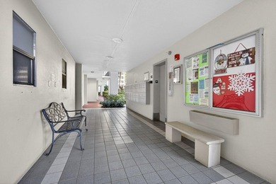 Beautifully remodeled, turnkey 2nd-floor condo in the highly - photo 4