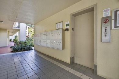 Beautifully remodeled, turnkey 2nd-floor condo in the highly - photo 5
