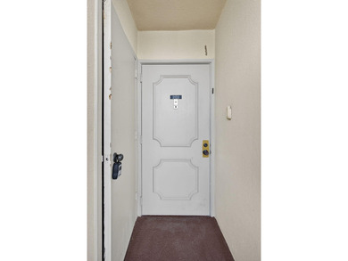 Beautifully remodeled, turnkey 2nd-floor condo in the highly - photo 9
