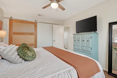 Just three blocks from Aransas Bay, this beautifully updated - photo 17