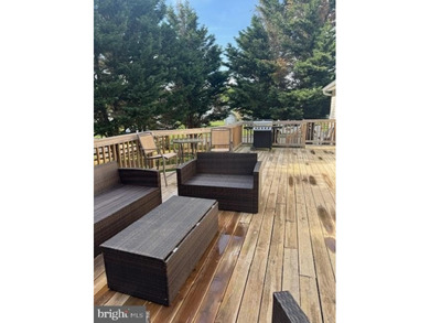 NOW PRICED BELOW MARKET FOR A QUICK SALERare Re-freshed 4/5 - photo 22