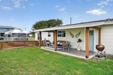 Just three blocks from Aransas Bay, this beautifully updated - photo 24