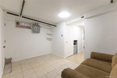 Welcome to this beautifully maintained, move in ready two - photo 27