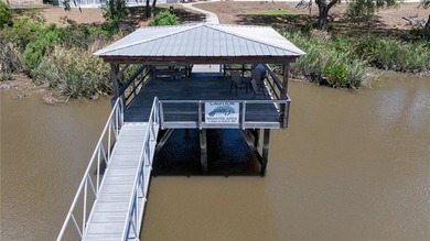 Is there a buildable homesite with deep water access near - photo 2