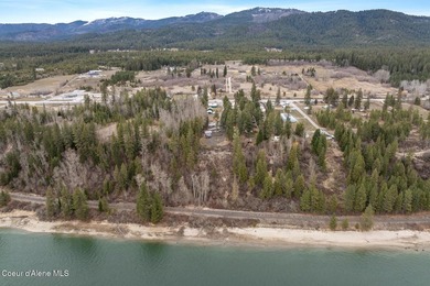 Pend Oreille River Home For Sale in Oldtown Idaho