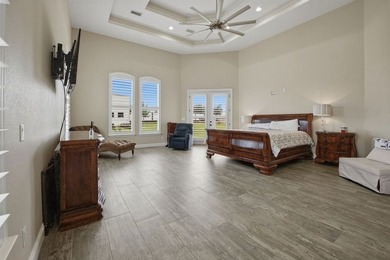 Exceptional Solomon Estates home (2013) - 4 BR, 4 full & 2 half - photo 24