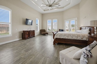Exceptional Solomon Estates home (2013) - 4 BR, 4 full & 2 half - photo 25