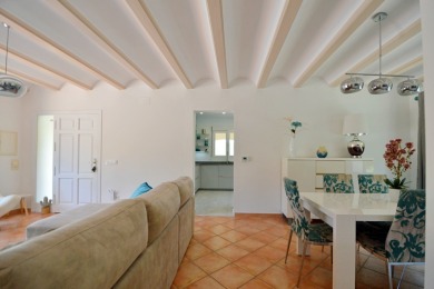 Luxury 4 bedroom villa with pool located in Javea - photo 7
