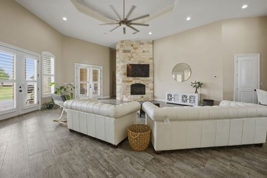 Exceptional Solomon Estates home (2013) - 4 BR, 4 full & 2 half - photo 44