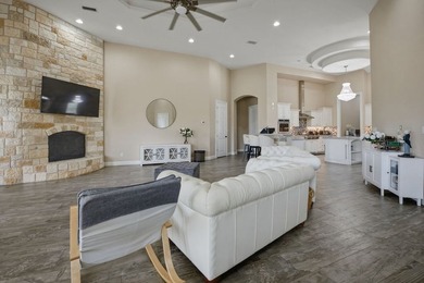 Exceptional Solomon Estates home (2013) - 4 BR, 4 full & 2 half - photo 46