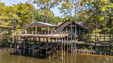 A One-of-a-Kind Waterfront Retreat in Bayou River Run! Welcome - photo 4