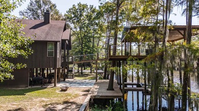 A One-of-a-Kind Waterfront Retreat in Bayou River Run! Welcome - photo 8