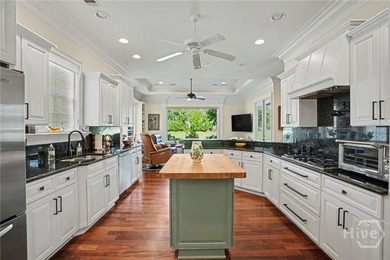 Centrally located in desirable Oakridge, this meticulously - photo 12