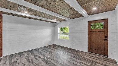 Discover the perfect blend of charm, character, and modern - photo 6