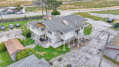 Rare 11-unit rental property on a large lot in a convenient - photo 17