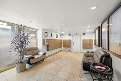 Experience the best of coastal urban living in this beautifully - photo 18