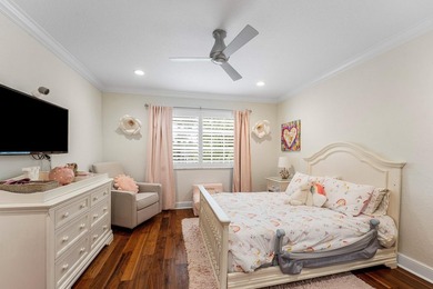 Welcome to this beautifully updated 4-bedroom plus den residence - photo 26