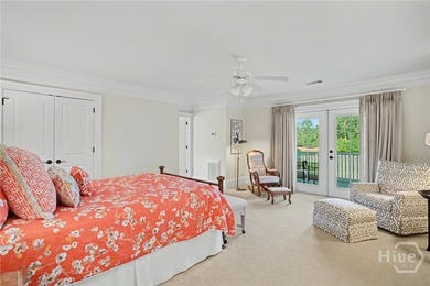 Centrally located in desirable Oakridge, this meticulously - photo 28
