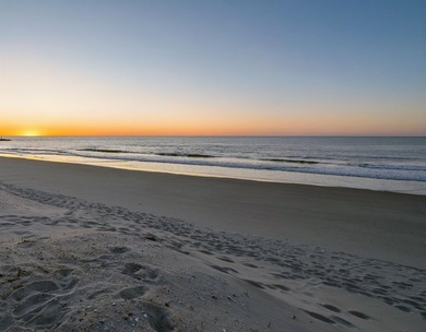 Perfectly positioned second back from the beach, this - photo 4