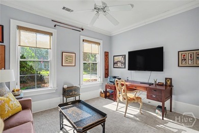 Centrally located in desirable Oakridge, this meticulously - photo 35