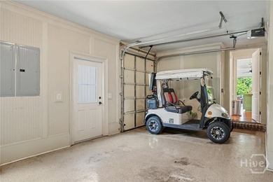 Centrally located in desirable Oakridge, this meticulously - photo 37