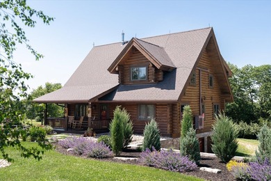 Mississippi River Home For Sale in De Soto Wisconsin