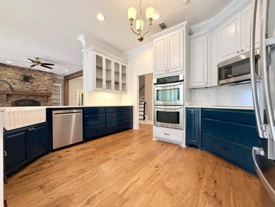 One of a kind! Simply stunning 6BR/4BA home with recently added - photo 10