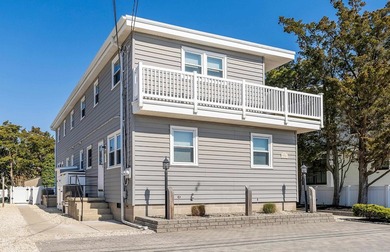 Enjoy the best of Stone Harbor from this centrally located - photo 1