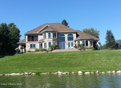 An extraordinary opportunity to own a combined 215 feet of - photo 4