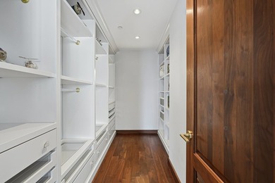 Where Montreal's financial history meets refined contemporary - photo 32