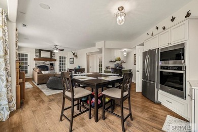 Luxury Waterfront Living with Acreage & Exceptional Custom - photo 39
