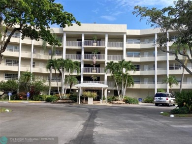 (private lake, pond, creek) Condo For Sale in Pompano Beach Florida